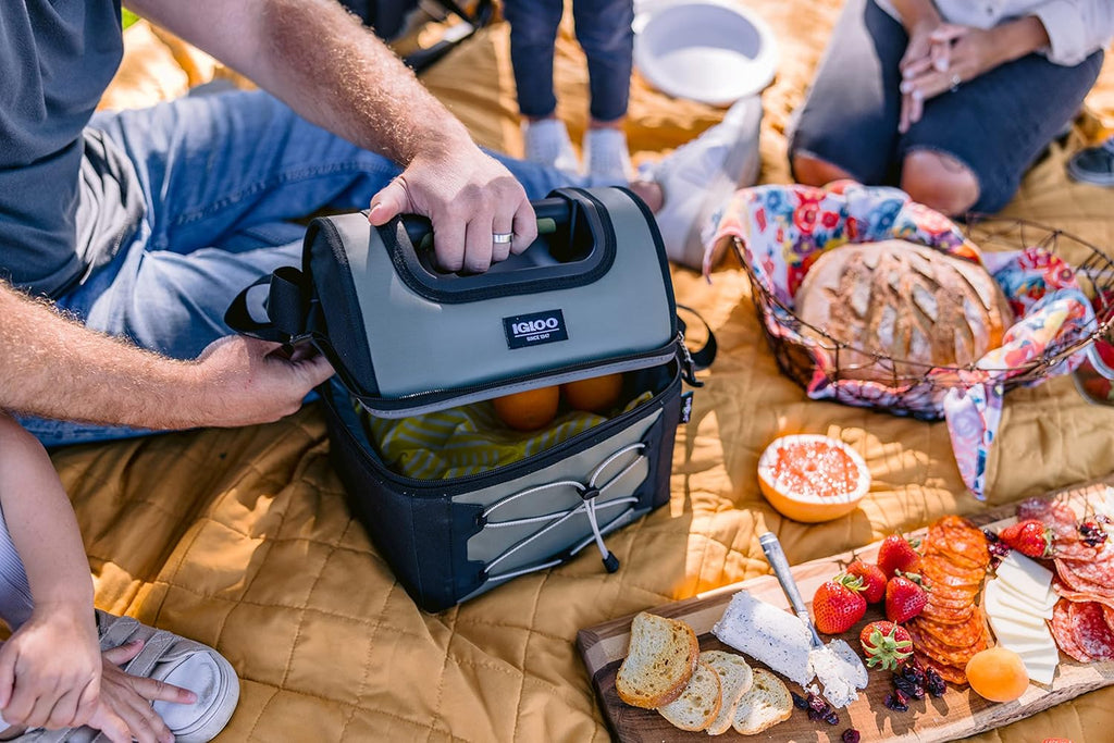 Igloo Maxcold Voyager 16 Can Softside Cooler Gray