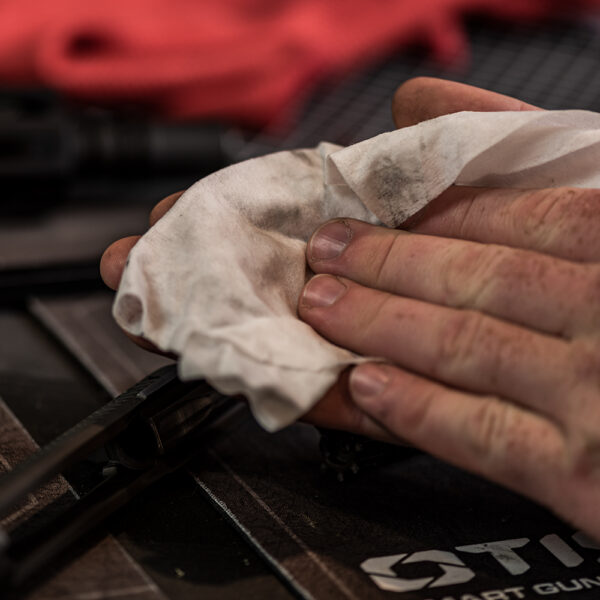 Otis Lead Cleaning Hand Wipes Canister Powder Valley Outdoors