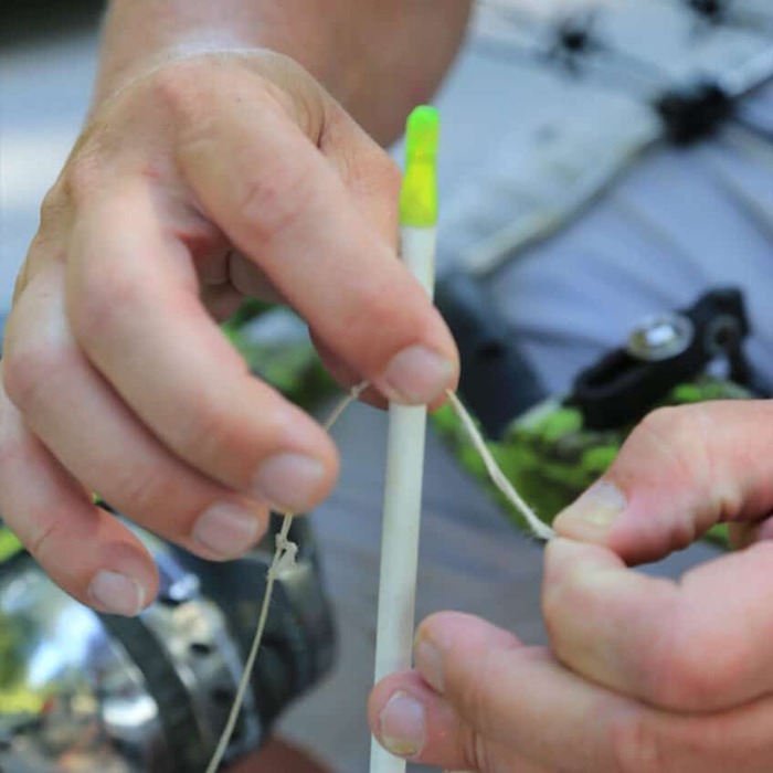 Muzzy Classic Fiberglass Bowfishing Arrow with Carp Point & Slide White 32" - Image 4